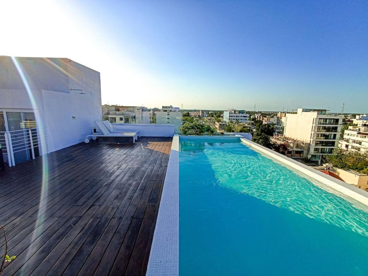 Wide With Sunny Balcony Pool Gym Steps 2 Apartamento Playa del Carmen