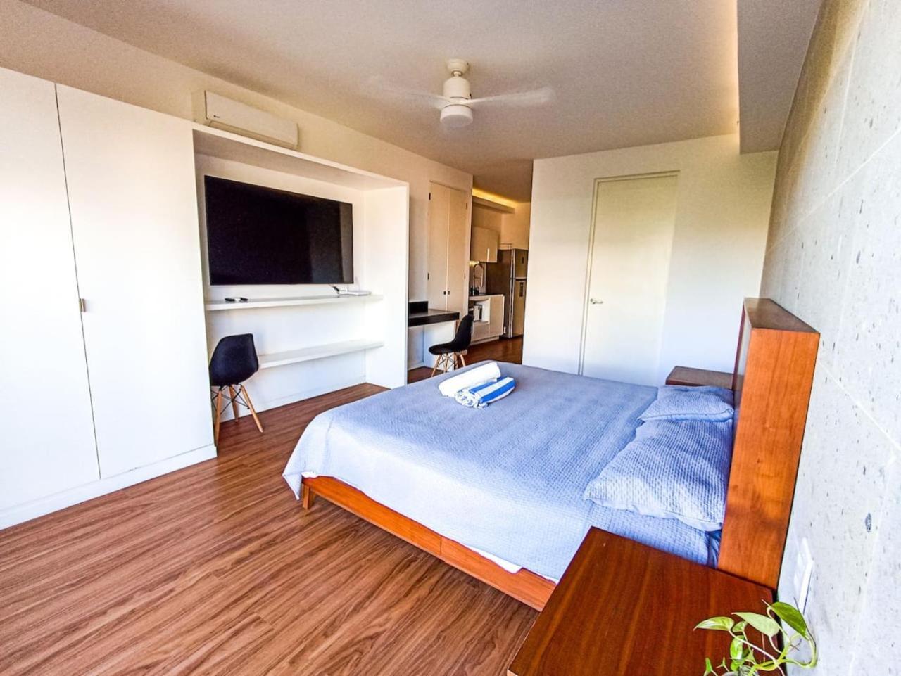 Wide With Sunny Balcony Pool Gym Steps 2 Apartamento Playa del Carmen