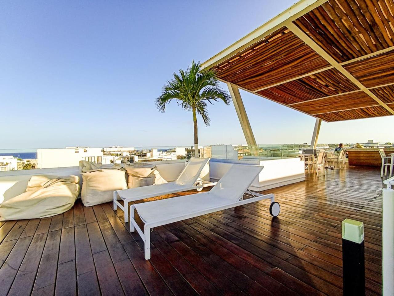 Wide With Sunny Balcony Pool Gym Steps 2 Apartamento Playa del Carmen